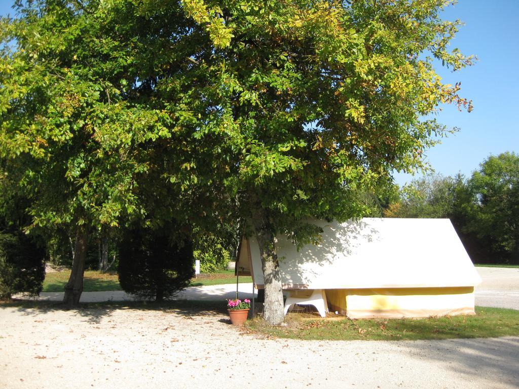 Camping Porte des Vosges Bulgnéville Zimmer foto